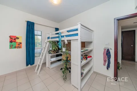 Снять в аренду виллу в Арабиан Ранчес, Дубай: 3 спальни, 228м², № 71370 - фото 8