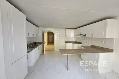 Villa en The Springs, Dubai, 3 dormitorios, 245 m², № 71373 - foto 3