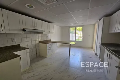 Villa en The Springs, Dubai, 3 dormitorios, 245 m², № 71373 - foto 2