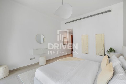 Apartment in Bay Square, Business Bay, Dubai 1 bedroom, 147.34 sq.m. № 138311 - photo 9