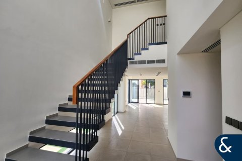 Снять в аренду квартиру в The Valley, Дубай: 4 спальни, 217м², № 91502 - фото 3