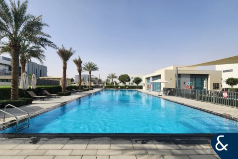 Снять в аренду квартиру в The Valley, Дубай: 4 спальни, 217м², № 91502 - фото 25