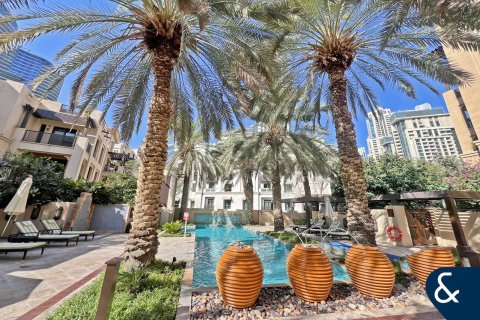 Квартира в Kamoon, Old Town, Дубай, 2 спальни, 135м², № 91501