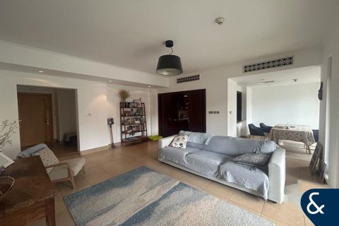 Снять в аренду квартиру в Kamoon, Old Town, Дубай: 2 спальни, 135м², № 91501 - фото 2