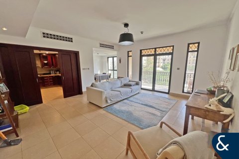 Снять в аренду квартиру в Kamoon, Old Town, Дубай: 2 спальни, 135м², № 91501 - фото 5