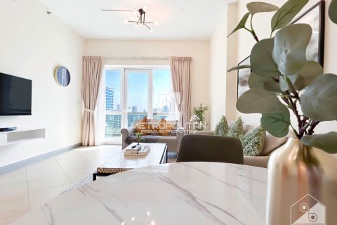 Apartment in Barsha Heights (Tecom), Dubai 2 bedrooms, 121 sq.m. № 15230 - photo 2