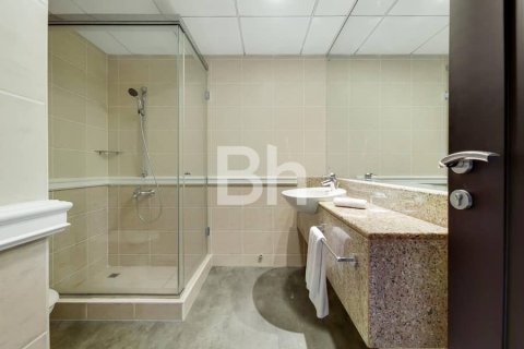 Hotel Apartment in Dubai Marina, Dubai 3 bedrooms, 219 sq.m. № 21380 - photo 11