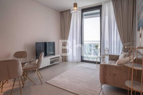 Appartement à Jumeirah Beach Residence, Dubai, 1 chambre, 69 m², № 21377 - photo 2