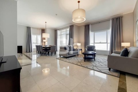 Hotel Apartment in Dubai Marina, Dubai 4 bedrooms, 270 sq.m. № 21379 - photo 1