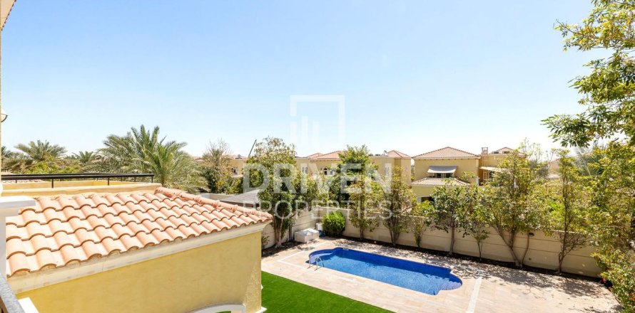 Вилла в Jumeirah Park, Дубай, 4 спальни, 403м², № 20906