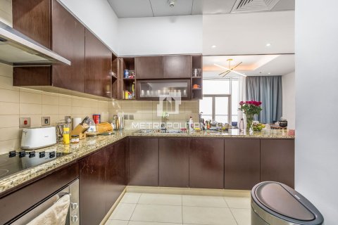 Appartement à Tiara Residences, Palm Jumeirah, Dubai, 2 chambres, 156 m², № 15840 - photo 10