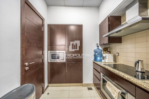 Appartement à Tiara Residences, Palm Jumeirah, Dubai, 2 chambres, 156 m², № 15840 - photo 9
