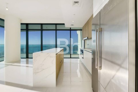Снять в аренду квартиру в Dubai Harbour, Дубай: 3 спальни, 180м², № 21465 - фото 2