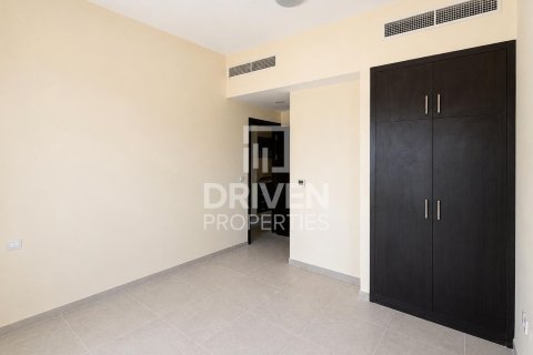 Villa in Dubai Land, Dubai 4 bedrooms, 414.44 sq.m. № 135899 - photo 6