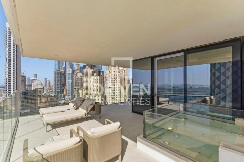 Apartment in Jumeirah Beach Residence, Dubai 1 bedroom, 119.38 sq.m. № 135906 - photo 16