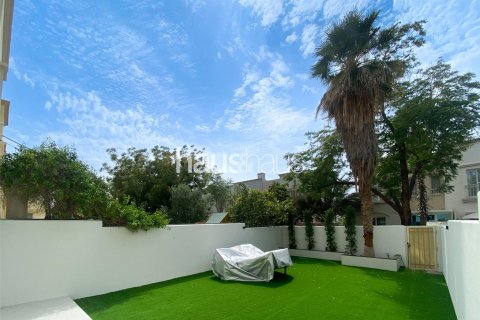 تاون هاوس في The Springs, دبي 2 غرف نوم, 152 م² رقم 43858 - صورة 1