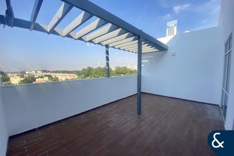 Appartement à Jumeirah Village Triangle, Dubai, 3 chambres, 240 m², № 76391 - photo 2