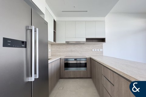 Townhouse in Mudon, Dubai 3 bedrooms, 206 sq.m. № 76377 - photo 9