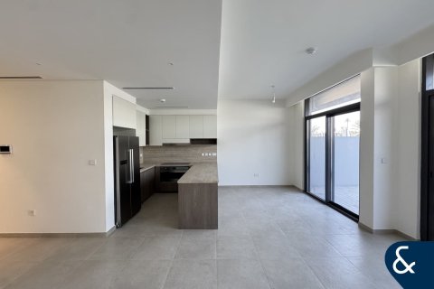 Townhouse in Mudon, Dubai 3 bedrooms, 206 sq.m. № 76377 - photo 7