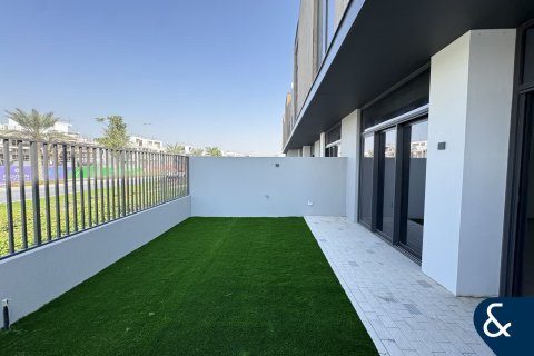 Townhouse in Mudon, Dubai 3 bedrooms, 206 sq.m. № 76377 - photo 3