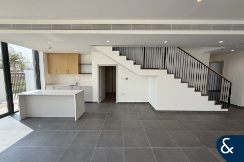 Villa in Arabian Ranches 3, Dubai 4 bedrooms, 302 sq.m. № 76392 - photo 5