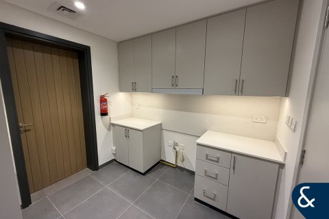 Villa in Arabian Ranches 3, Dubai 4 bedrooms, 302 sq.m. № 76392 - photo 7