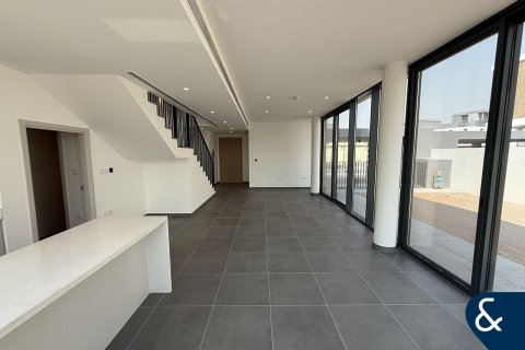 Villa in Arabian Ranches 3, Dubai 4 bedrooms, 302 sq.m. № 76392 - photo 4