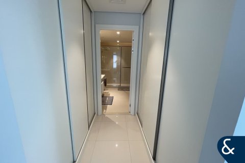 Apartment in EMAAR Beachfront, Dubai Harbour, Dubai 3 bedrooms, 198 sq.m. № 76378 - photo 18