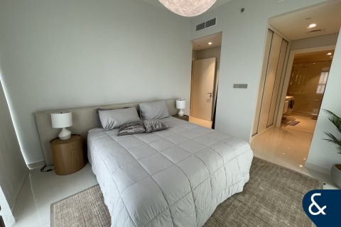 Apartment in EMAAR Beachfront, Dubai Harbour, Dubai 3 bedrooms, 198 sq.m. № 76378 - photo 16