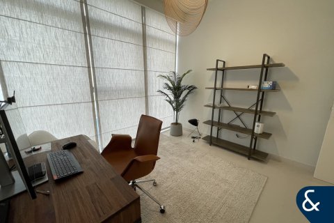 Apartment in EMAAR Beachfront, Dubai Harbour, Dubai 3 bedrooms, 198 sq.m. № 76378 - photo 13