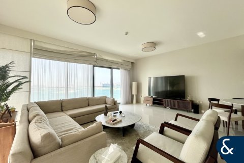 شقة في EMAAR Beachfront, Dubai Harbour, دبي 3 غرف نوم, 198 م² رقم 76378