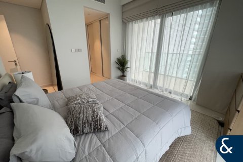 Apartment in EMAAR Beachfront, Dubai Harbour, Dubai 3 bedrooms, 198 sq.m. № 76378 - photo 17