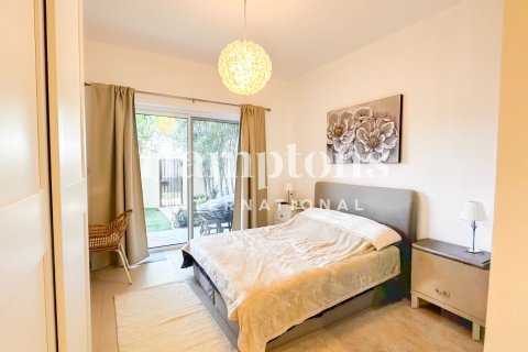 Appartement à Dubai South (Dubai World Central), Dubai, 2 chambres, 155.70542800 m², № 112600 - photo 2