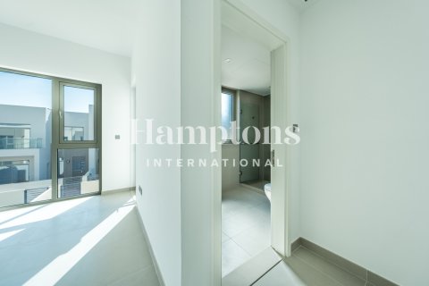 Снять в аренду таунхаус в Arabian Ranches 2, Дубай: 3 спальни, 174.99952304м², № 112599 - фото 24