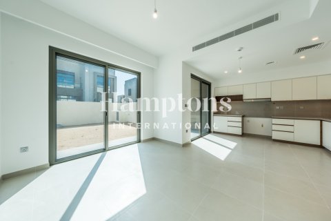 Снять в аренду таунхаус в Arabian Ranches 2, Дубай: 3 спальни, 174.99952304м², № 112599 - фото 13