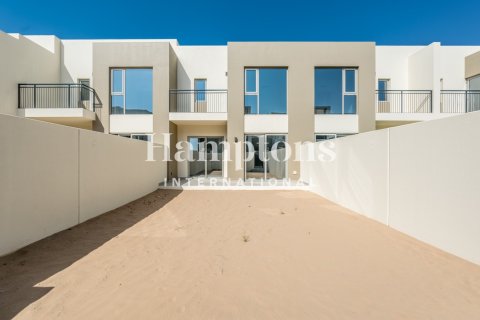 Снять в аренду таунхаус в Arabian Ranches 2, Дубай: 3 спальни, 174.99952304м², № 112599 - фото 14