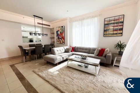 Apartamento en Emaar 6 Towers, Dubai Marina, Dubai, 2 dormitorios, 157 m², № 98654 - foto 4