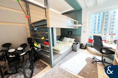 Apartamento en Emaar 6 Towers, Dubai Marina, Dubai, 2 dormitorios, 157 m², № 98654 - foto 11