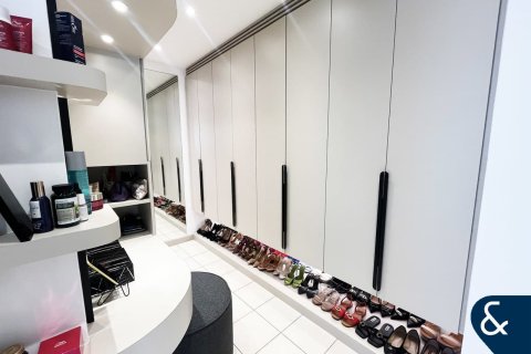 Apartamento en Emaar 6 Towers, Dubai Marina, Dubai, 2 dormitorios, 157 m², № 98654 - foto 9