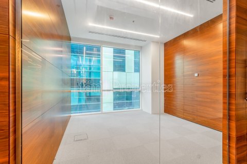 Oficina en Business Bay, Dubai, 626.3 m², № 13151 - foto 15
