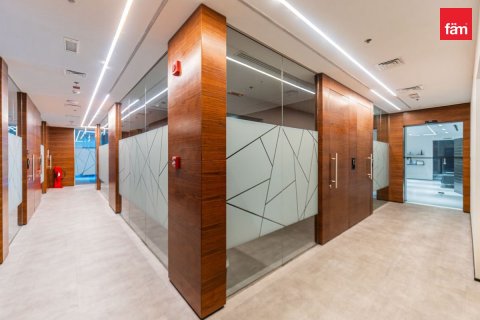 Oficina en Business Bay, Dubai, 626.3 m², № 13151 - foto 11