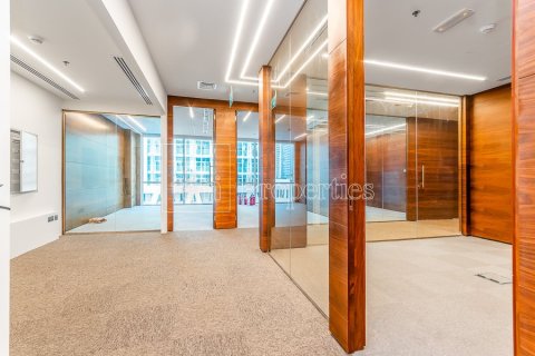 Oficina en Business Bay, Dubai, 626.3 m², № 13151 - foto 21