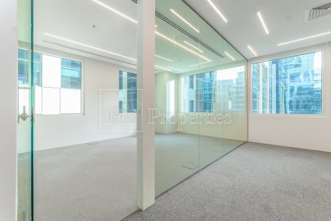 Oficina en Business Bay, Dubai, 626.3 m², № 13151 - foto 14