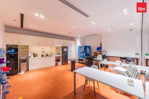 Oficina en Business Bay, Dubai, 626.3 m², № 13151 - foto 3