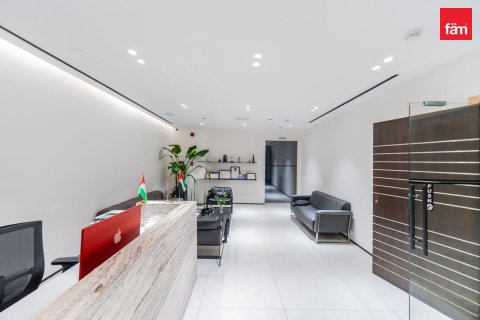 Oficina en Business Bay, Dubai, 626.3 m², № 13151 - foto 1