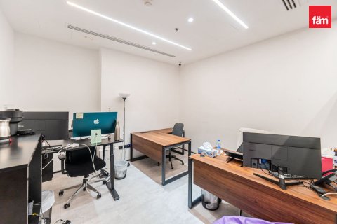 Oficina en Business Bay, Dubai, 626.3 m², № 13151 - foto 22