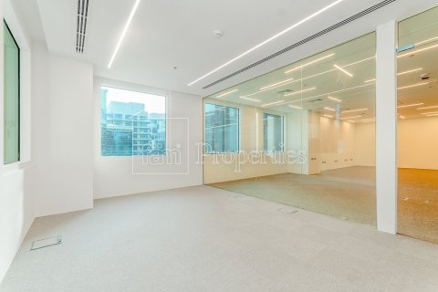 Oficina en Business Bay, Dubai, 626.3 m², № 13151 - foto 6