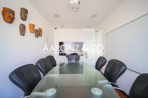 Office in Jumeirah Lake Towers, Dubai 137 sq.m. № 58496 - photo 6