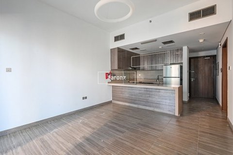 Appartement à Jumeirah Lake Towers, Dubai, 1 chambre, 73 m², № 58492 - photo 1
