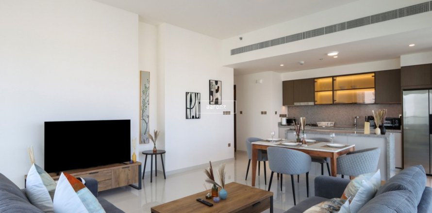 Appartement à Dubai, 2 chambres, 148.3 m², № 58494